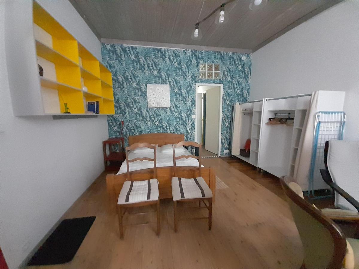 Residence Les Volets Bleus: Studio De 30 M² Classe 2 * Рошфор Экстерьер фото