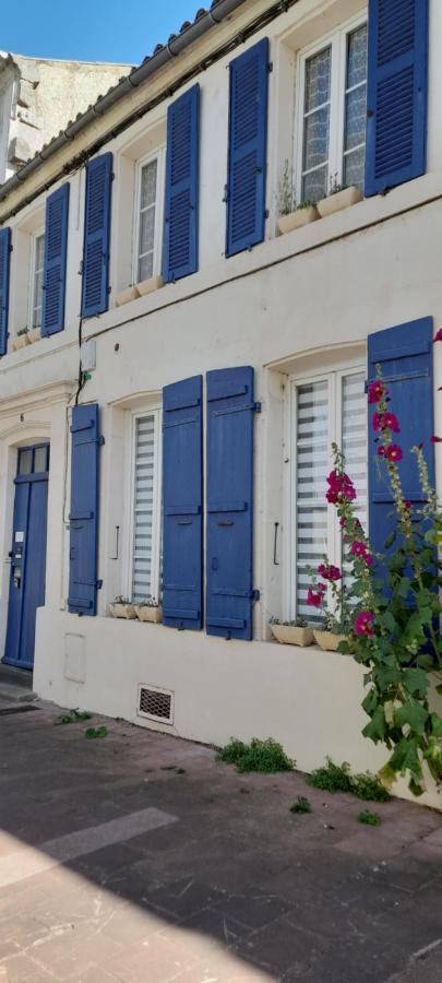 Residence Les Volets Bleus: Studio De 30 M² Classe 2 * Рошфор Экстерьер фото